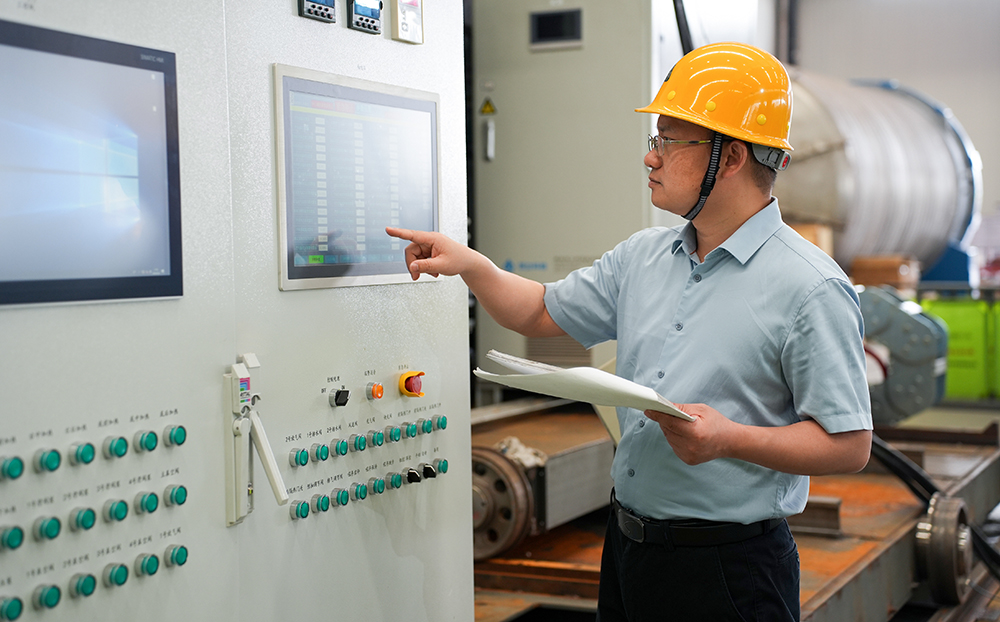 頂立科技胡祥龍博士榮獲“長沙市科技勞?！睒s譽稱號